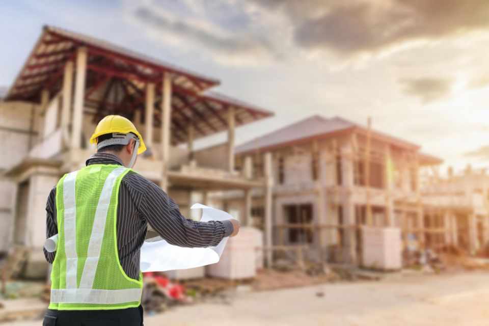 COMERCIALIZADORA Y EDIFICACIONES LAC